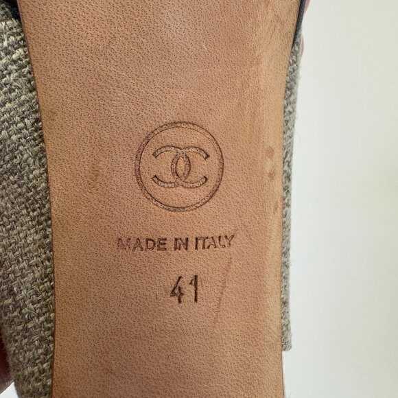 Chanel Beige Canvas and Black Leather Peep Toe Platform Slingbacks, Size 41 - Picture 11 of 14